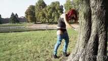 Elen totally wasted in public
