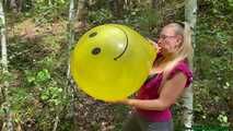 Blow2Pop huge BSA 17" *smiley* in the forest