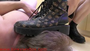 On his face again close up cam HD