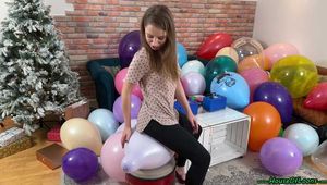 masspop with fingernails, high heels, sit2pop, pump2pop, Blow2Pop and wooden stick