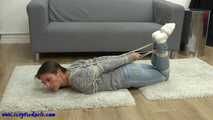 Escape artist Senta in problems