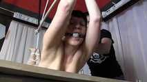 Bitterböses Kerzenbondage