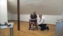 Mara - New prisoner in the office Teil 2 von 8