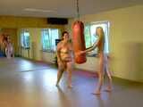 Im Fitnessstudio mit Freundin....