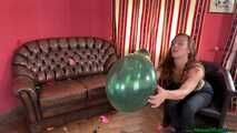 nail and sit2pop her first balloons