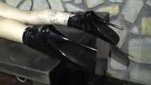 Rija Mae in Chains & Ballet Heels