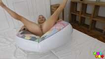 993 A fancy swimming ring