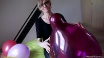 Balloon testing, her first experiences [NonPop]