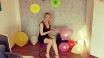 HerrinXena-Mehrere Ballons platzen lassen