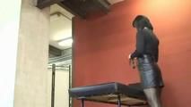 Pump plug in Kinky Bos asshole