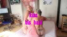 Bi fun under the blanket