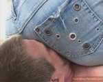 Arielle, heavy Jeans-facesitting