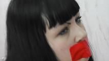 Lucy`s foilbondage 2/2