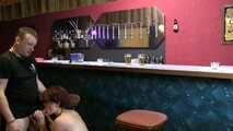 Fick in einer Bar
