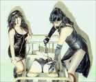 2 Dominas