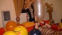 housparty with balloons  2