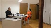 Paula - Hochsicherheitsgefangene im Büro Teil 1 von 9