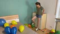 stomp2pop the balloons with her clogs shoes