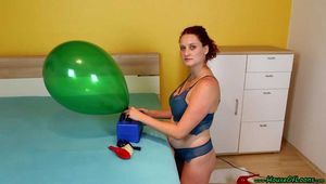 topless Blow2pops of five U16