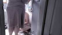 Towel rack: Support while showering