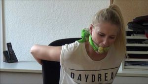 Gast Lea - Bürofantasien Teil 5 von 6