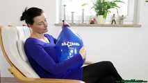 Blow2Pop blue Toys'R'Us balloon