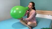 Blow2Pop extremely huge green U14 (reaching 15-16inch)