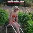 Photo series: The boss naked on vacation