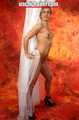 Photo series: Ela Engel in the studio