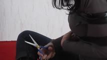 Elvira gets taped 2/2