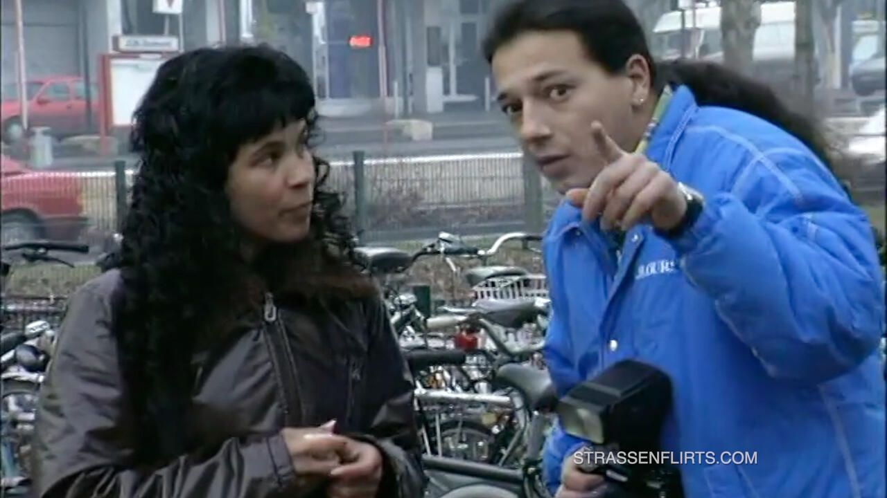 STRASSENFLIRTS 11 Simone