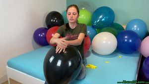 girlfriend nail and heel2pop your balloons