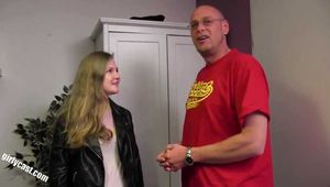 Teen Julia 18 Jahre - Ahhh nicht soooo tief!!! - UNCUT