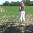 In Handschellen auf dem Feld
