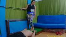 Julia-Eva, face-in-the-floor trampling
