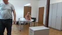 Julia - Geschäftsdame in Schwierigkeiten Teil 6 von 8 