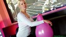 Blow2Pop pink promotional balloon