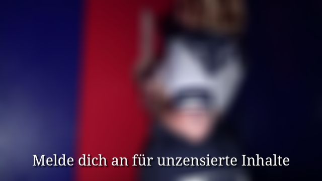 Cumslut Tia sucking off random men in gloryhole in Germany