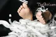 Bare feet and Rope