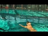 Nackt im öffentlichen Schwimmbad -Teil 4-