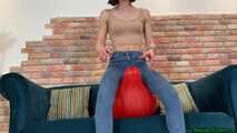 sitpopping U16 and TT17 balloons in jeans