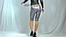 Glänzende Caprileggings zerreißen