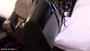Delicious Boots - Full clip
