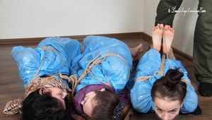 Lucky & La Pulya & Xenia - Kartenspiele mit Bondage 03