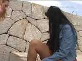 034010 Cindy Take A Long Pee On The Rocks