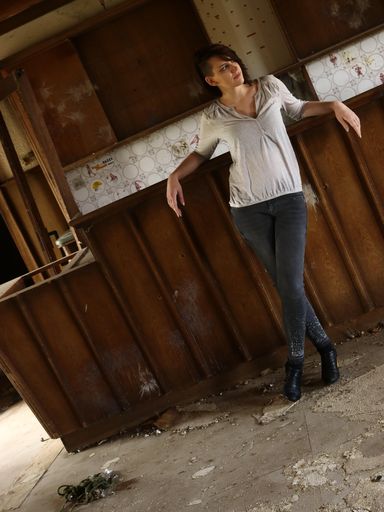 ropebunny roped in lostplace pics