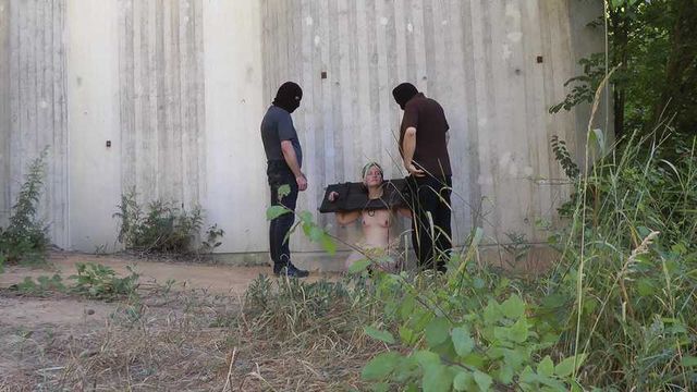 Christina - Von zwei Typen besaamt