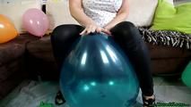 popping fun on the couch (squeeze, nails, heels, sit ...)
