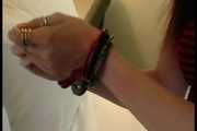 Devin: Goth Girl in roten Handschellen (MPG)