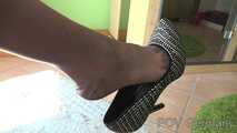 "Under german roofs" - Cladi long legs in Pantyhose
